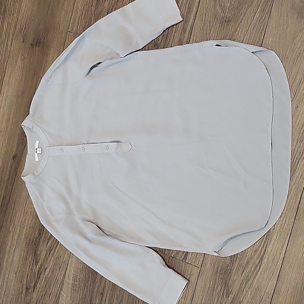 Women's Uniqlo Basic Blouse